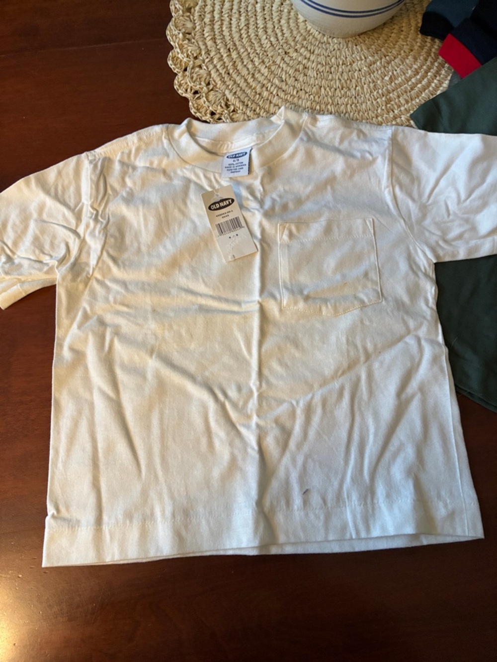 NEW! 7 Old Navy Little Kids' Tees - Picture 3 of 11